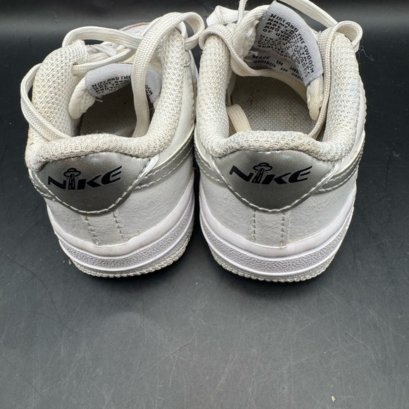 Nike Air Force 1 Low SE Toddler Sneakers Size 5C White Silver Lace Up Sneakers - Picture 3 of 11